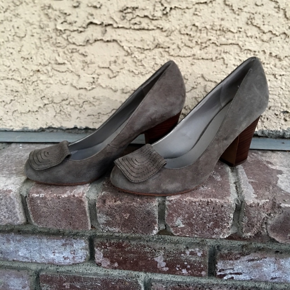 Hinge suede heels